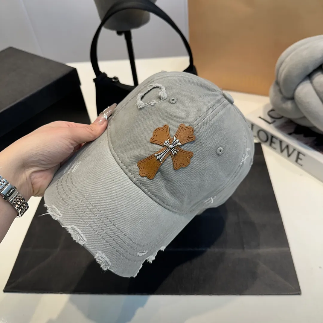 P60 Chrome Hearts 💓Early spring Korean style fashion retro distressed hole hat worn design versatile baseball cap peaked cap